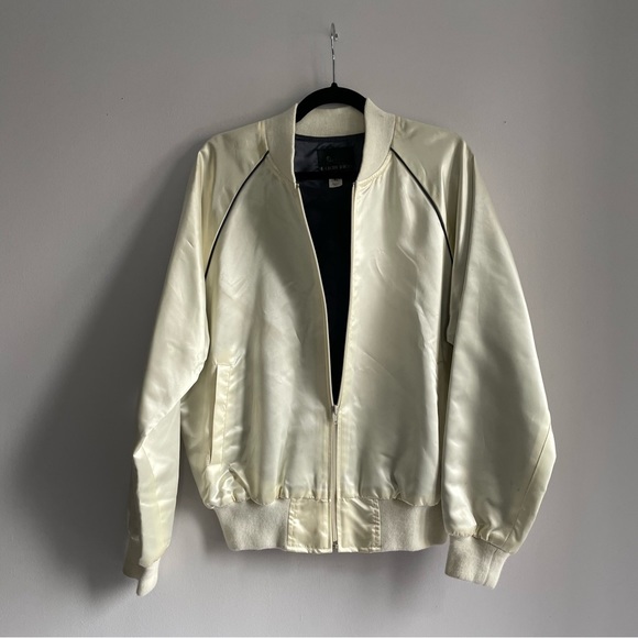 Vintage Satin Paramount Pictures Jacket. - Picture 4 of 8